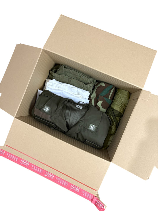 MILITARY BOX - 6 CAPI ORIGINALI MILITARY VINTAGE